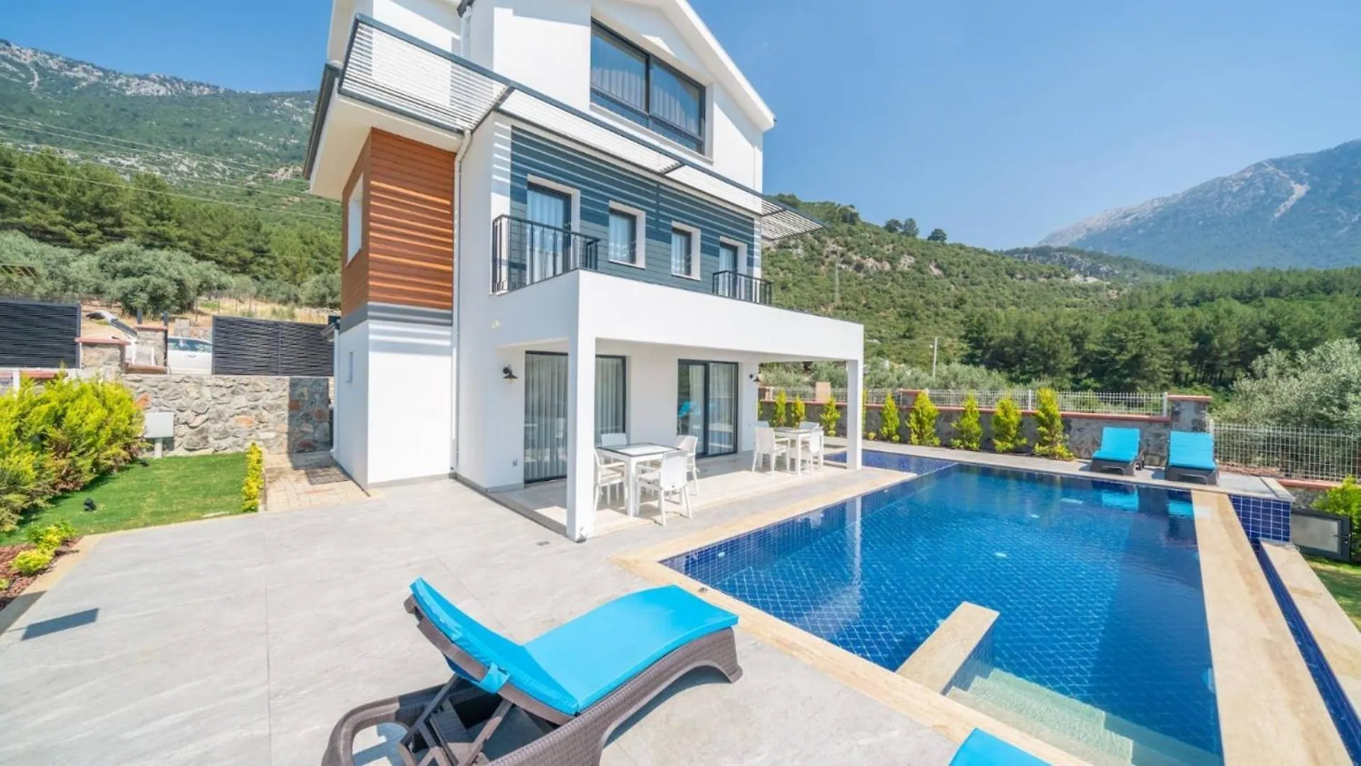 Oludeniz 3 Bedroom Villa - 6042 Fethiye
